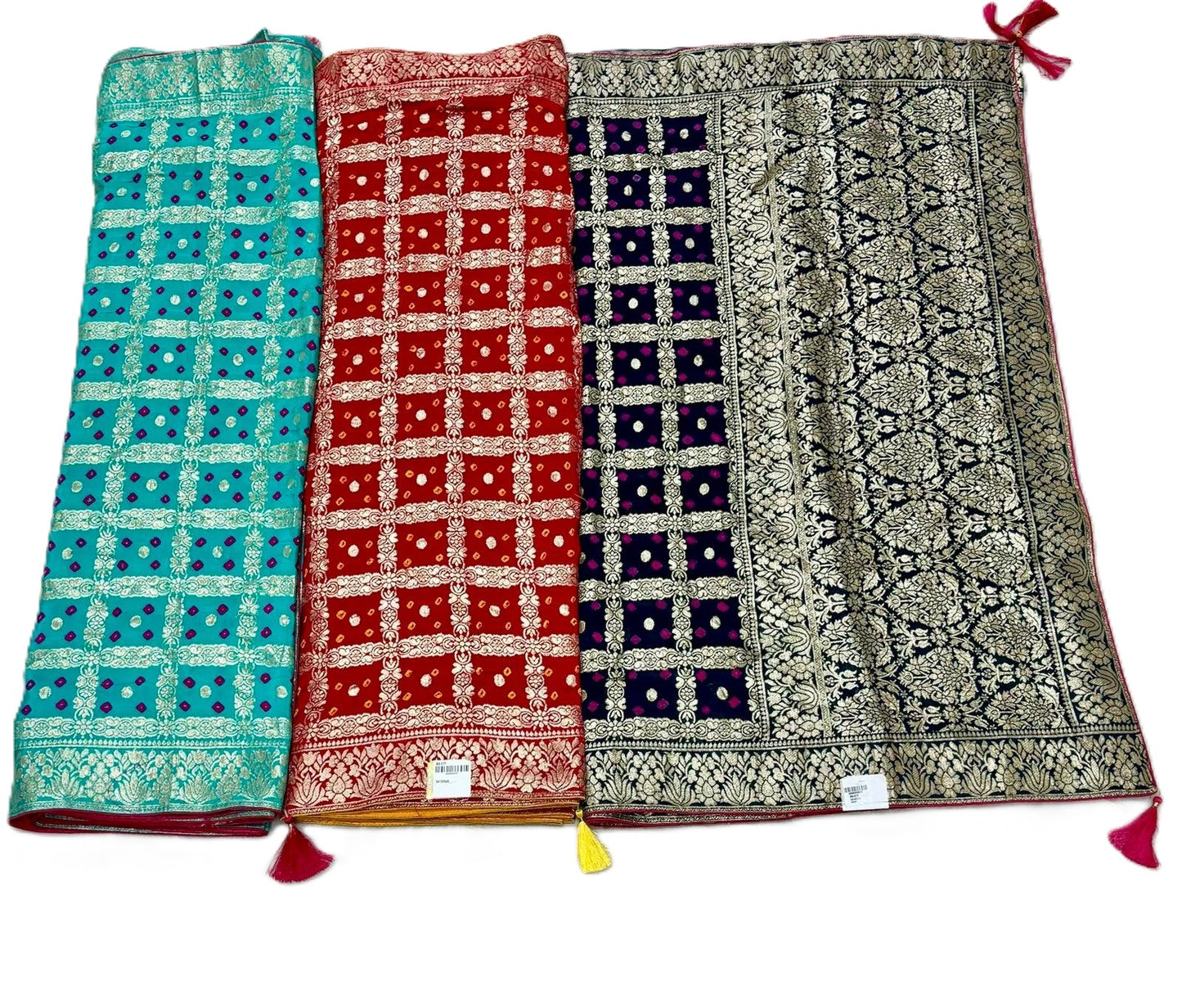 Dola Bandhej Single Zari Saree – Classic Elegance in Traditional Weave